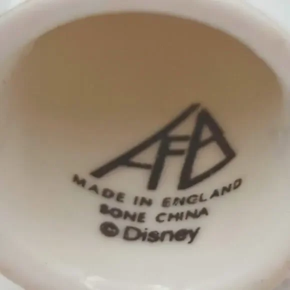 VTG AFB Thimble Sneezy Bone China Disneys Snow White Gold Trim Collectible - Picture 2 of 9